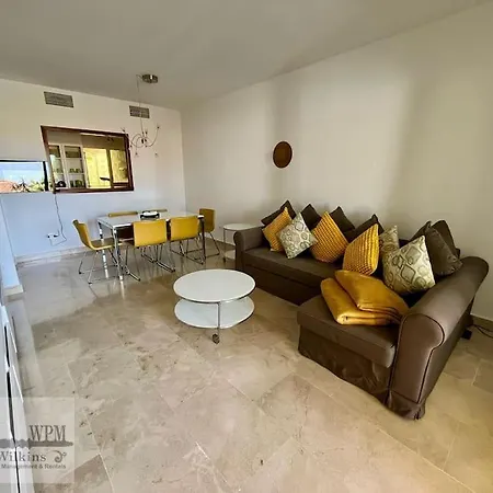 Duquesa Village Getaways Apartment *